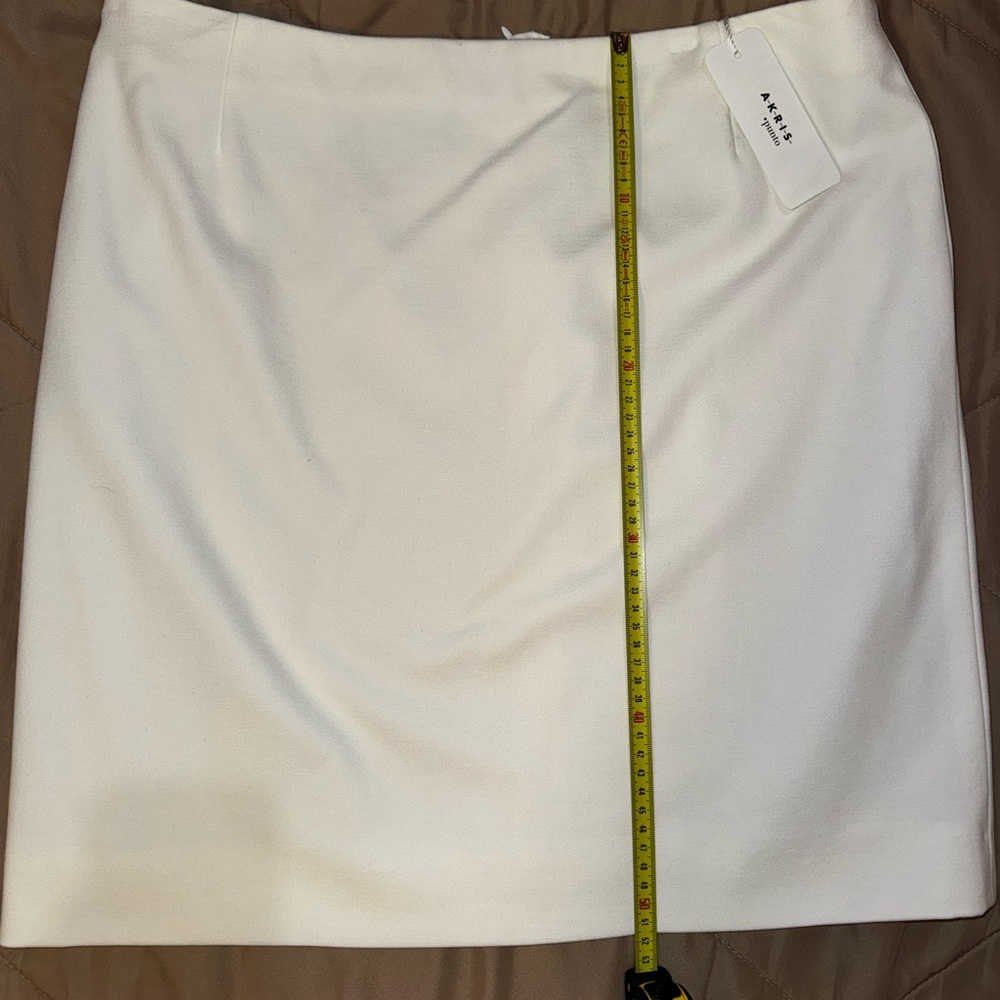 Akris Punto Chic White Skirt